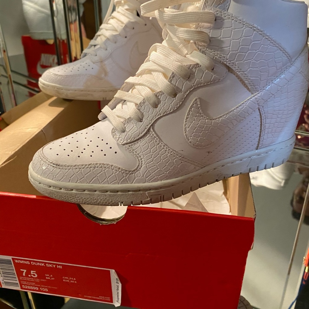 Nike Dunk Sky Hi Wedge Sneakers